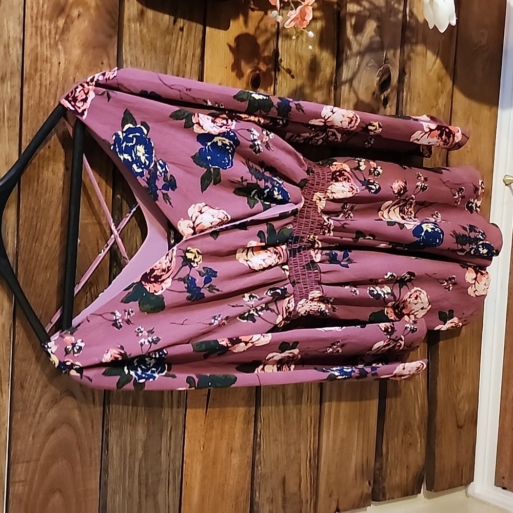 Women's Floral Romper size XL